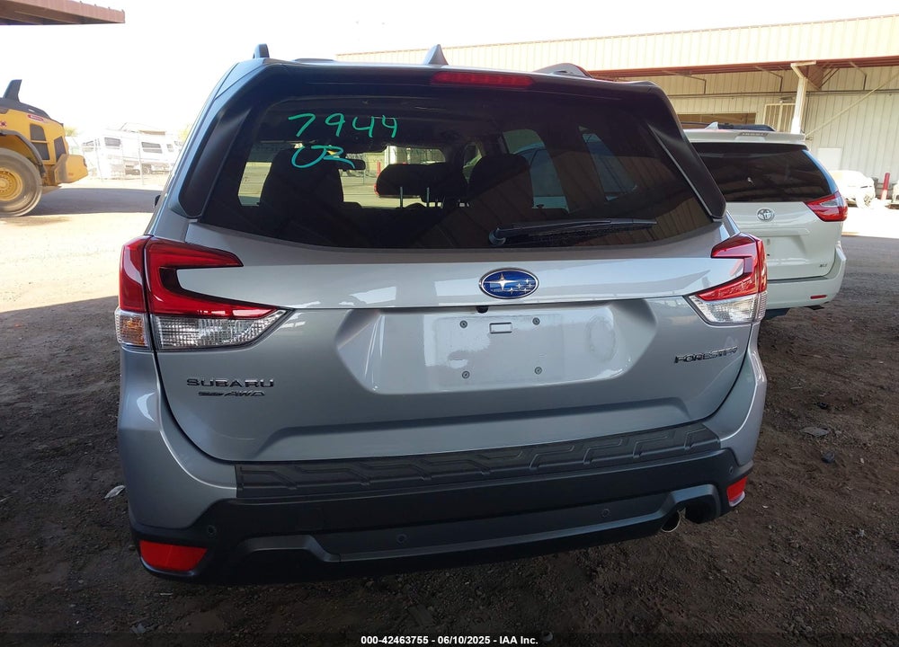 2022 SUBARU FORESTER VIN: JF2SKAPC0NH483301