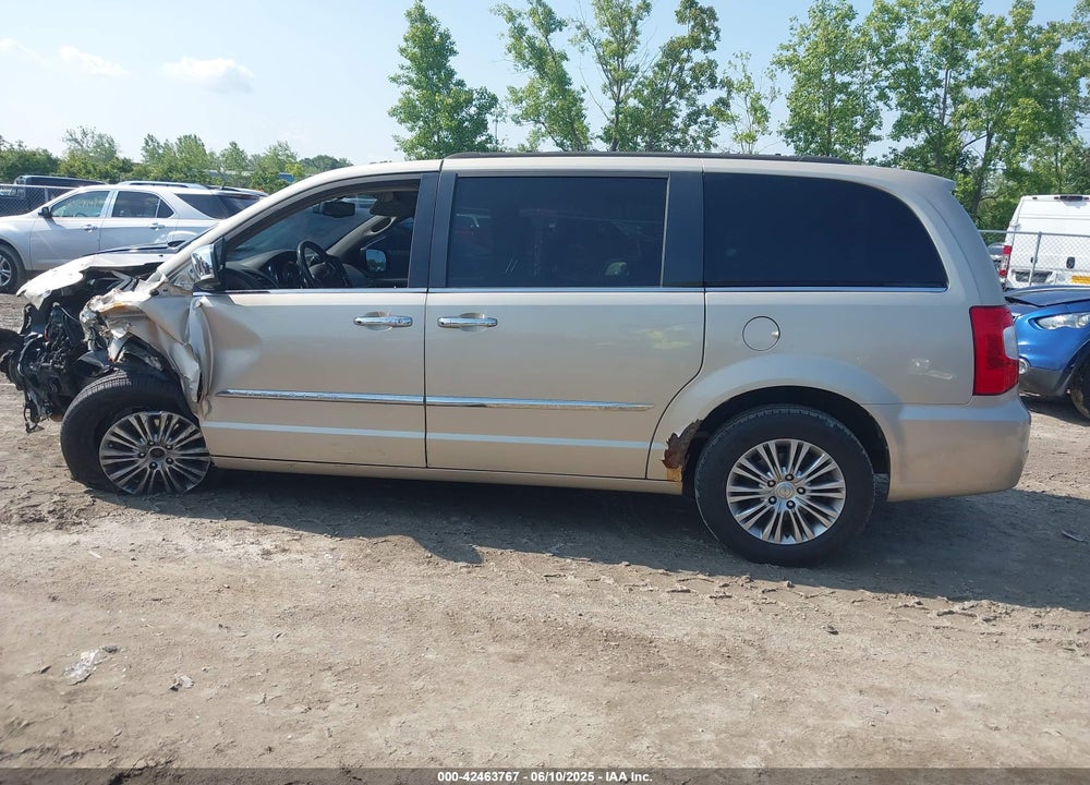 2013 CHRYSLER TOWN & COUNTRY TOURING-L VIN: 2C4RC1CG5DR684309