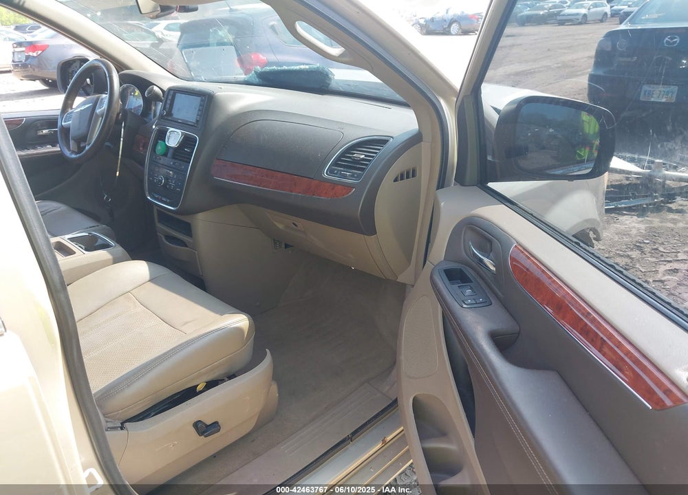 2013 CHRYSLER TOWN & COUNTRY TOURING-L VIN: 2C4RC1CG5DR684309