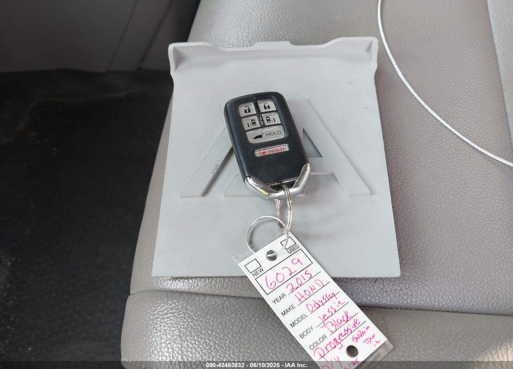 2015 HONDA ODYSSEY EX-L VIN: 5FNRL5H69FB127568