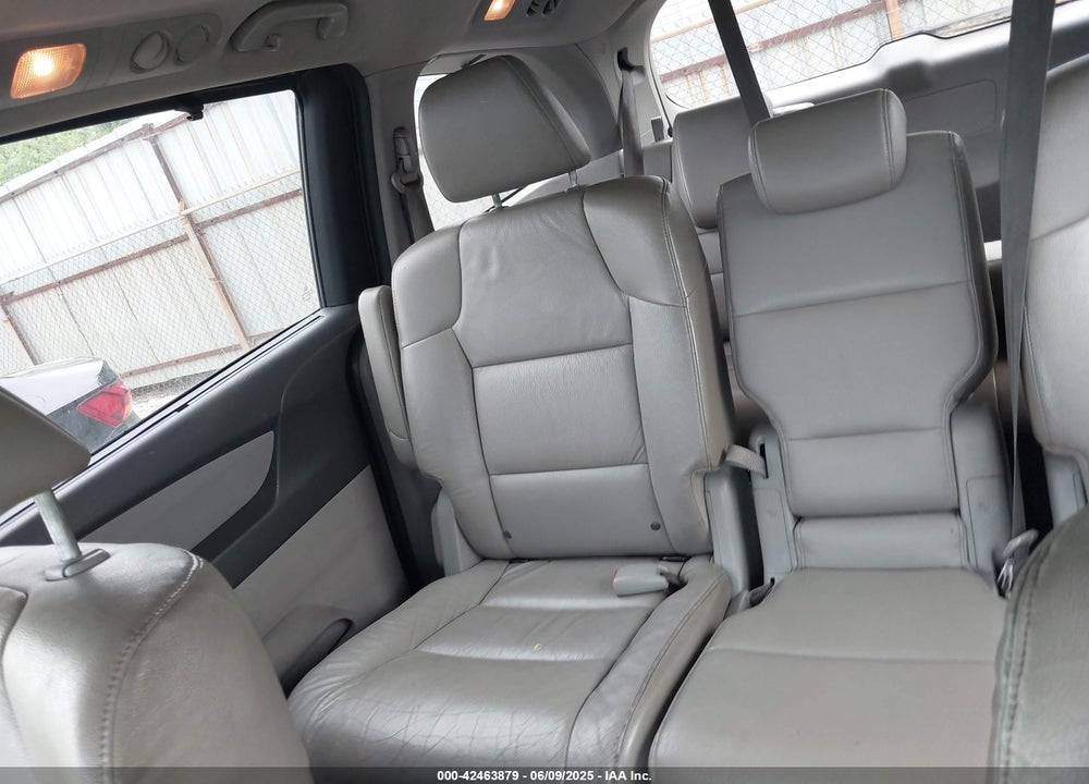 2011 HONDA ODYSSEY EX-L VIN: 5FNRL5H67BB001719