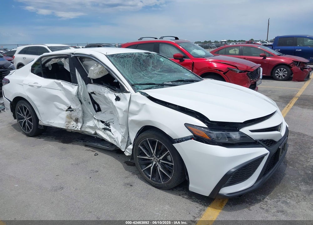 2021 TOYOTA CAMRY SE VIN: 4T1G11AK1MU428624