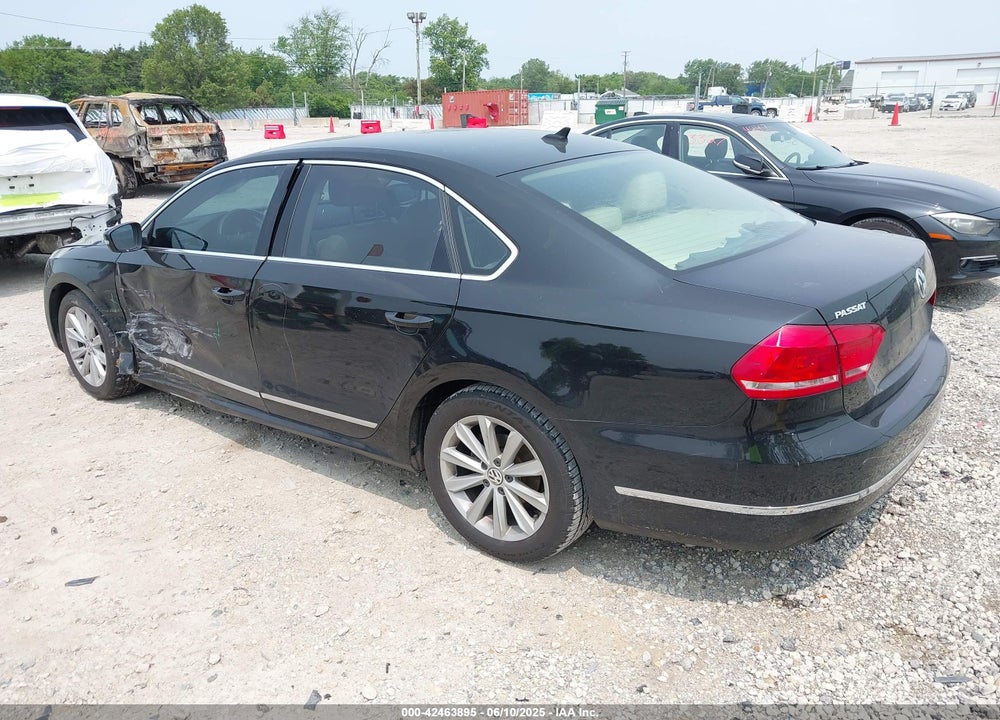 2015 VOLKSWAGEN PASSAT VIN: 1VWBT7A36FC005550