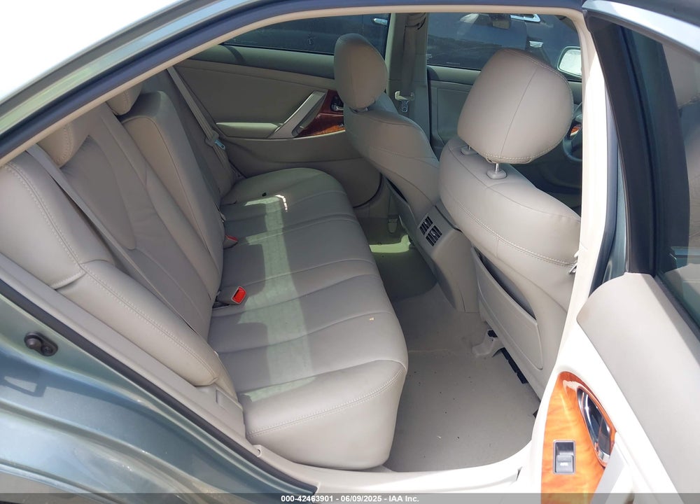 2011 TOYOTA CAMRY XLE VIN: 4T1BF3EK4BU590830