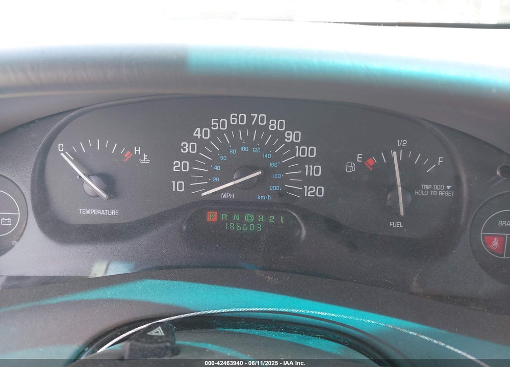 2005 BUICK CENTURY VIN: 2G4WS52J151140069