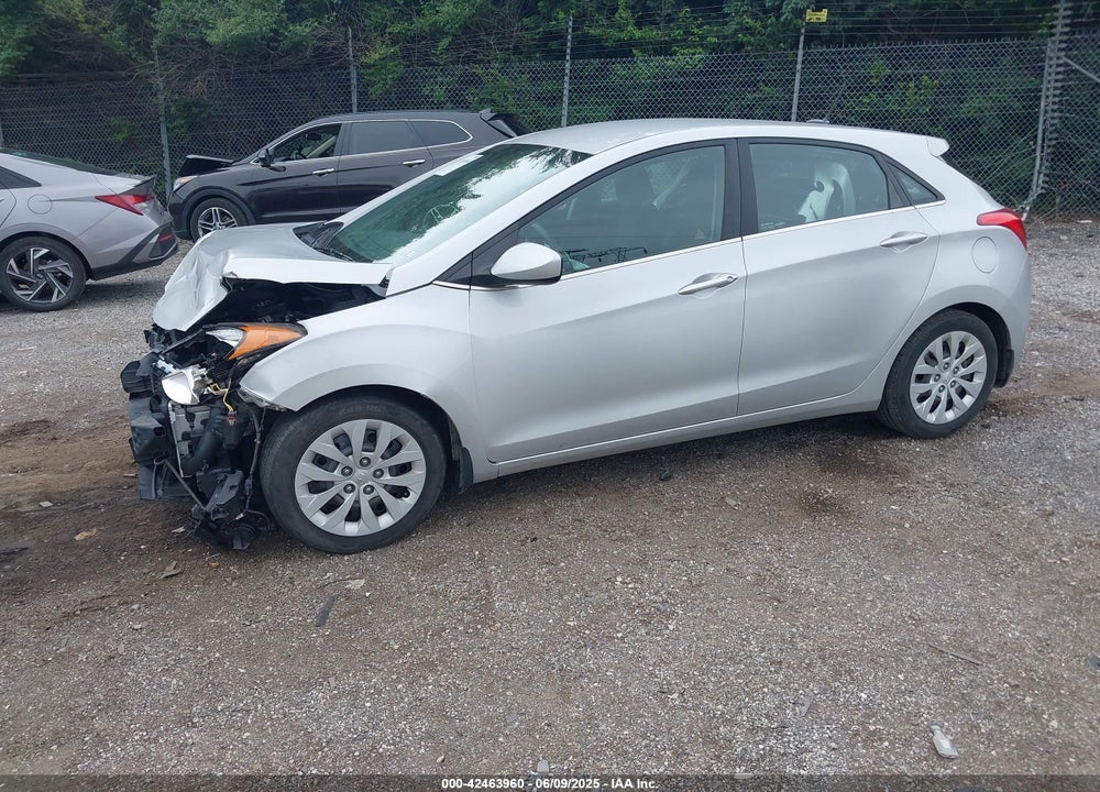 2016 HYUNDAI ELANTRA VIN: KMHD35LH2GU310303