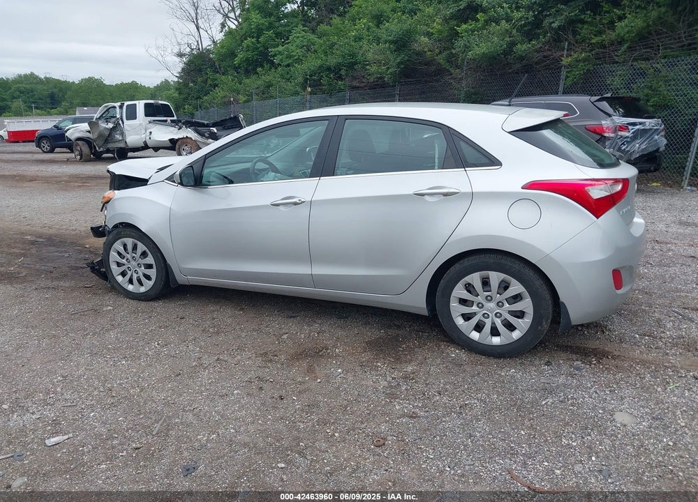 2016 HYUNDAI ELANTRA VIN: KMHD35LH2GU310303