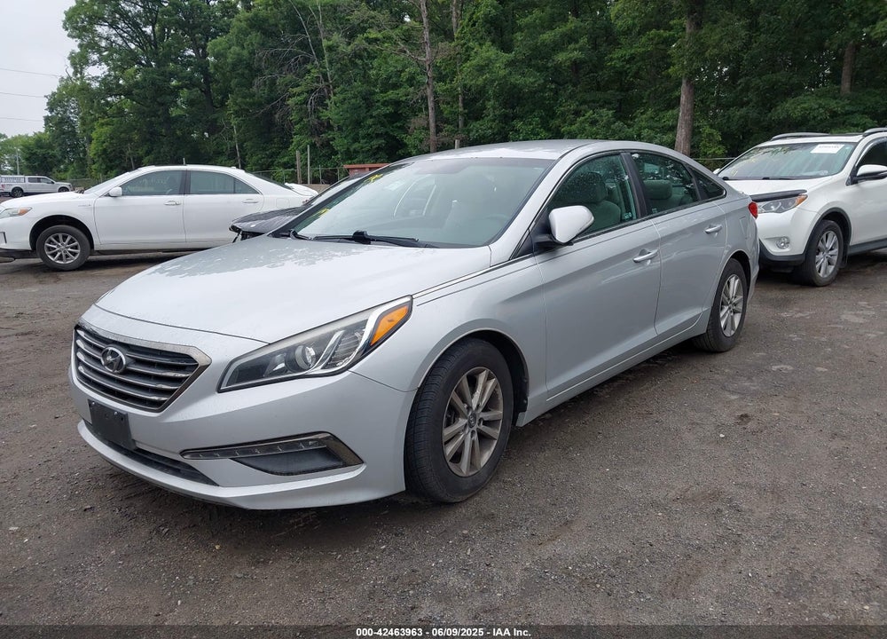 2015 HYUNDAI SONATA VIN: 5NPE24AA1FH114177