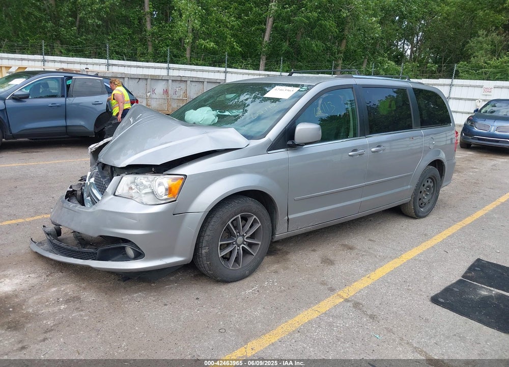 2017 DODGE GRAND CARAVAN SXT VIN: 2C4RDGCG6HR562113