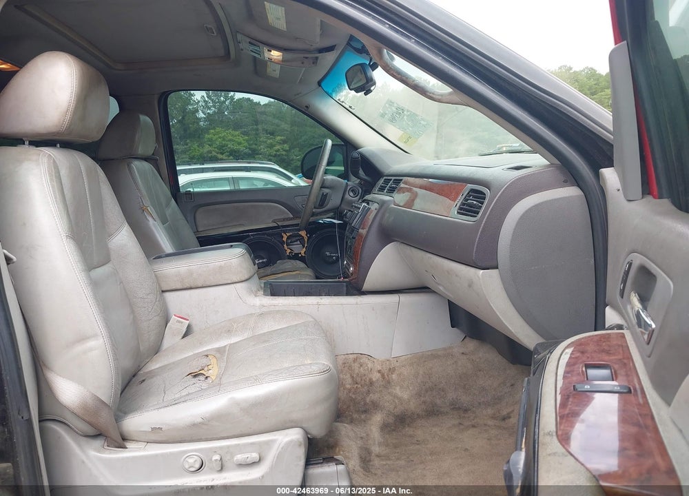2007 CHEVROLET TAHOE LTZ VIN: 1GNFK13057R118614