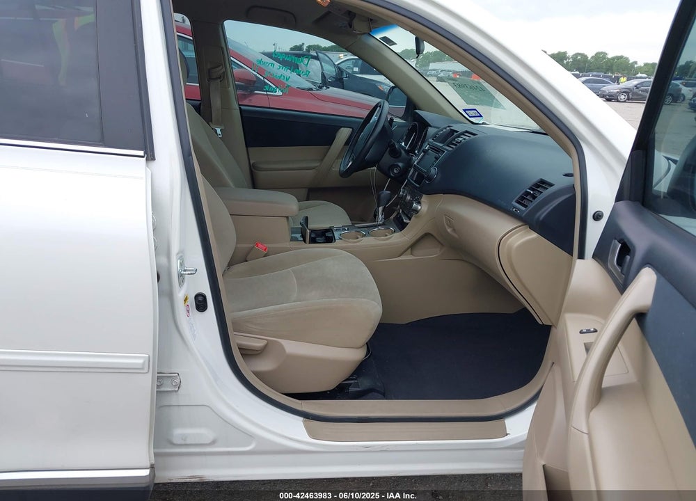 2013 TOYOTA HIGHLANDER VIN: 5TDZA3EH3DS043013
