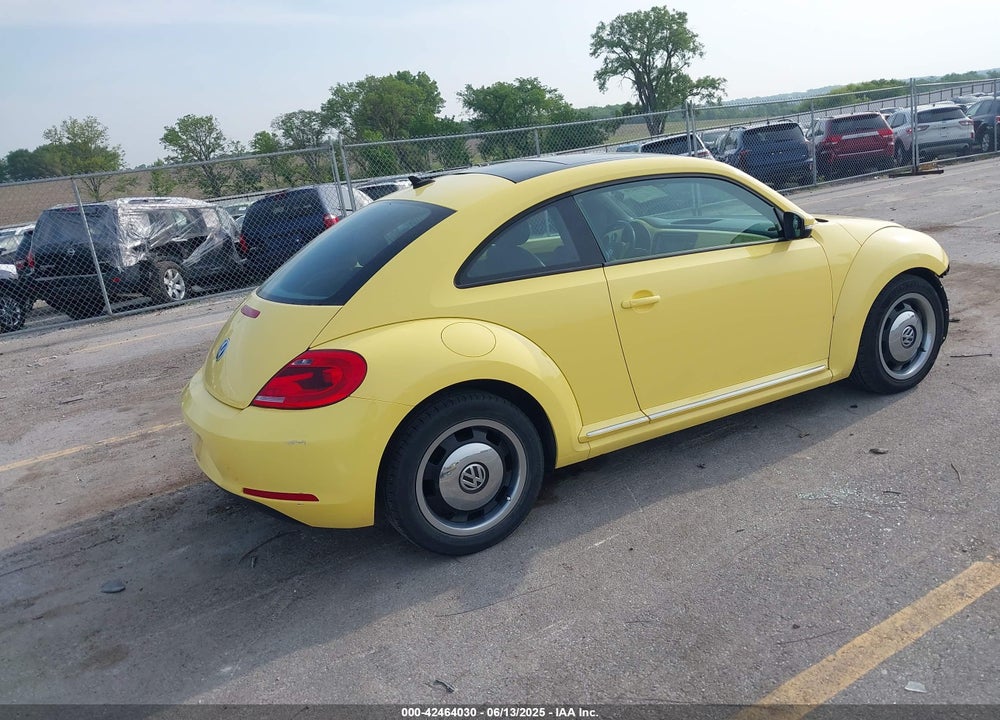2013 VOLKSWAGEN BEETLE VIN: 3VWHX7AT0DM603661