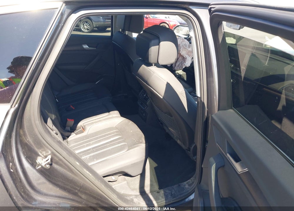 2021 AUDI Q5 VIN: WA1G2AFY8M2111198