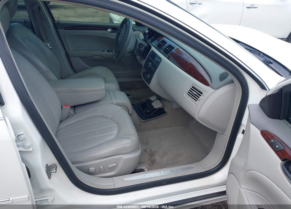 2011 BUICK LUCERNE VIN: 1G4HC5EM0BU118995