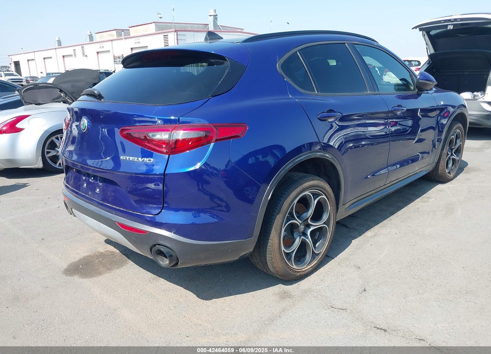2022 ALFA ROMEO STELVIO VIN: ZASPAKBN8N7D36792