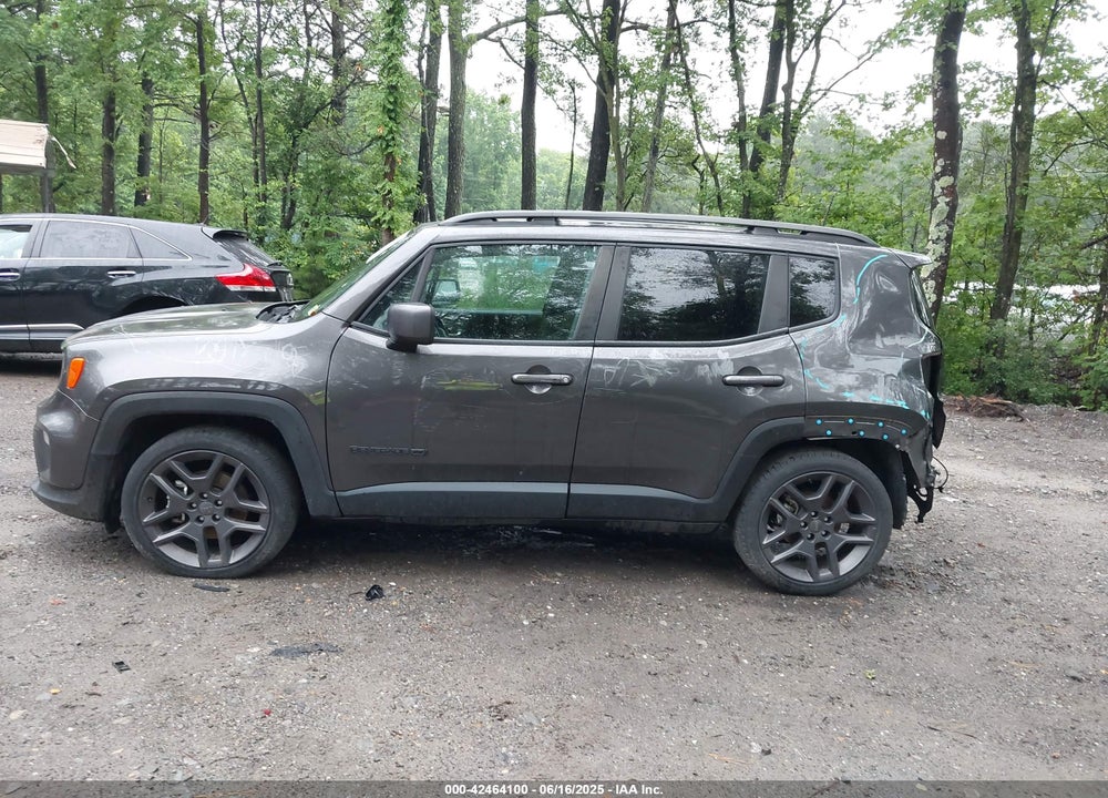 2021 JEEP RENEGADE LATITUDE FWD VIN: ZACNJCBB4MPM68233