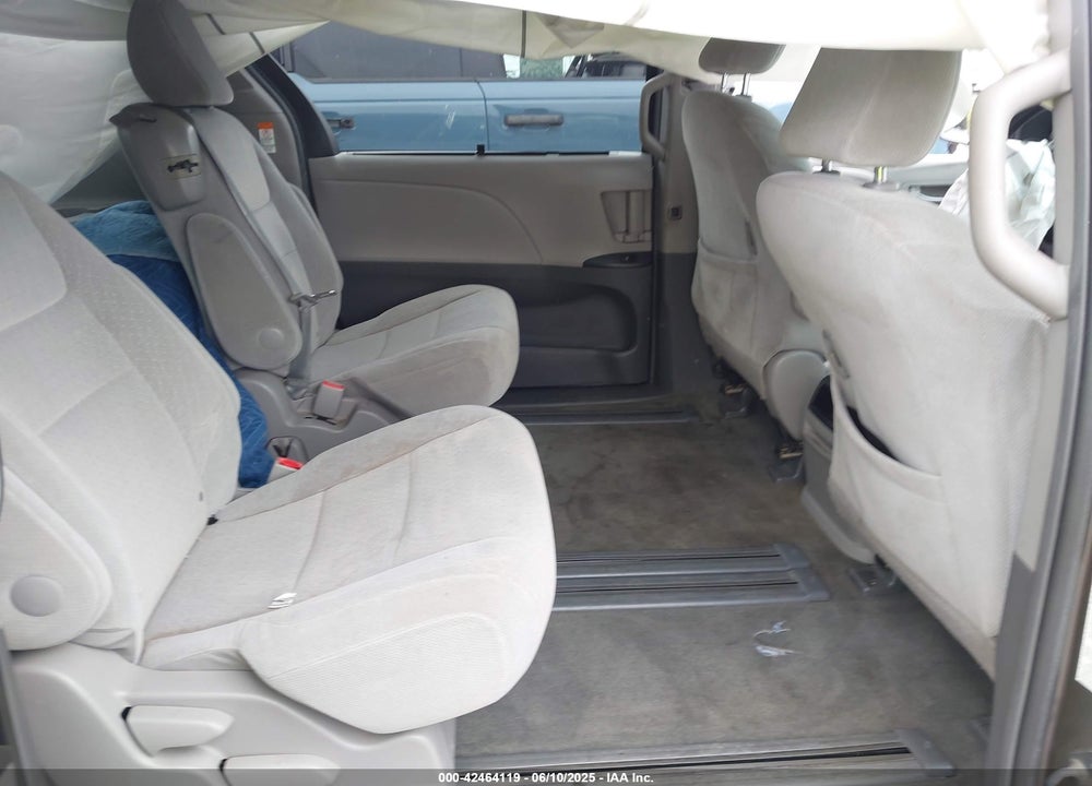 2015 TOYOTA SIENNA VIN: 5TDKK3DC5FS606862