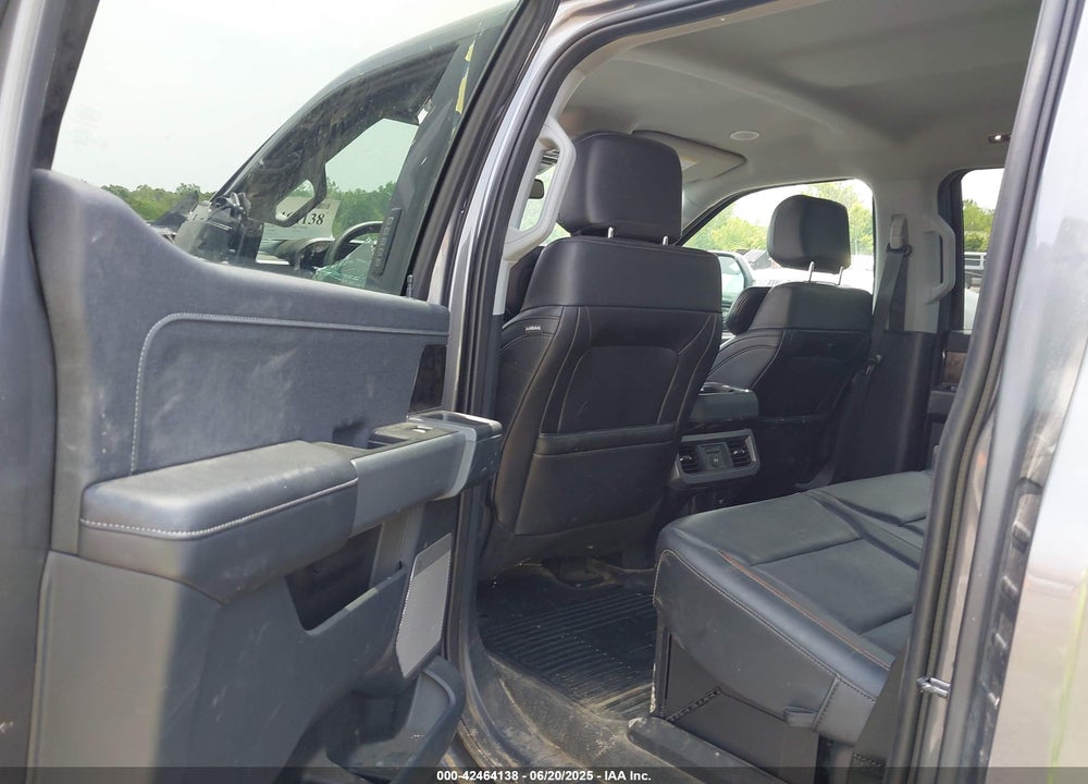 2024 FORD F-350 LARIAT VIN: 1FT8W3BM4REE29337