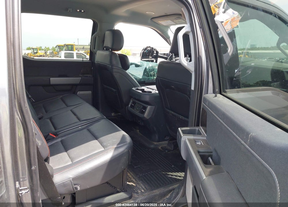 2024 FORD F-350 LARIAT VIN: 1FT8W3BM4REE29337