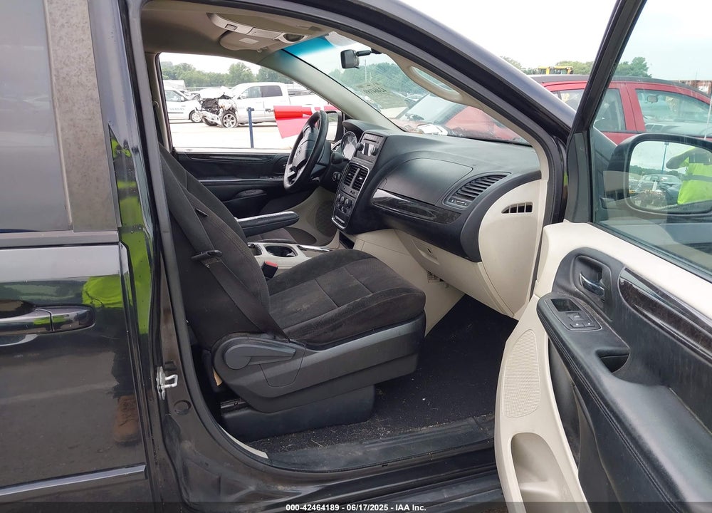 2012 DODGE GRAND CARAVAN SXT VIN: 2C4RDGCG5CR224985