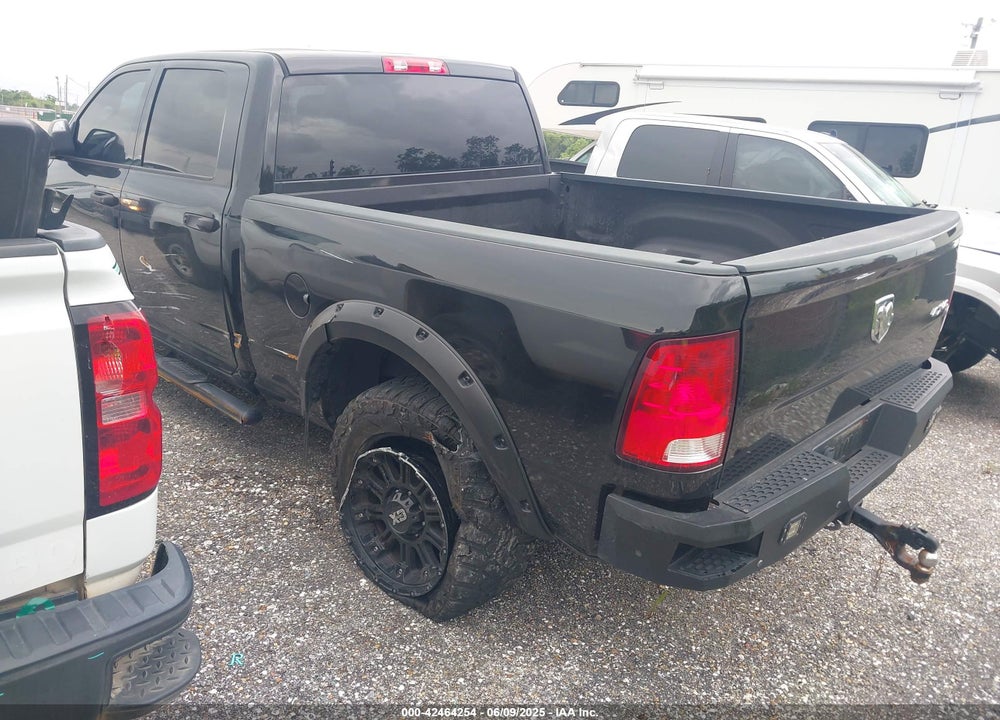 2016 RAM 2500 TRADESMAN VIN: 3C6UR5CJ7GG324732