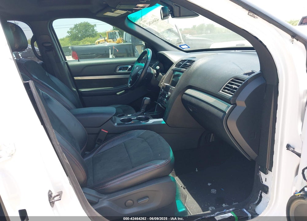 2019 FORD EXPLORER VIN: 1FM5K7D86KGA27590