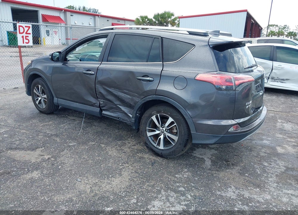 2017 TOYOTA RAV4 XLE VIN: 2T3WFREV7HW394783