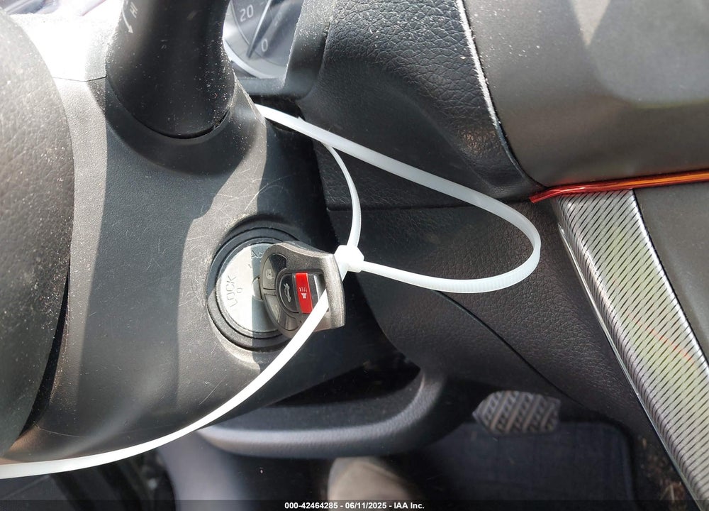 2014 NISSAN SENTRA SR VIN: 3N1AB7AP3EL634113