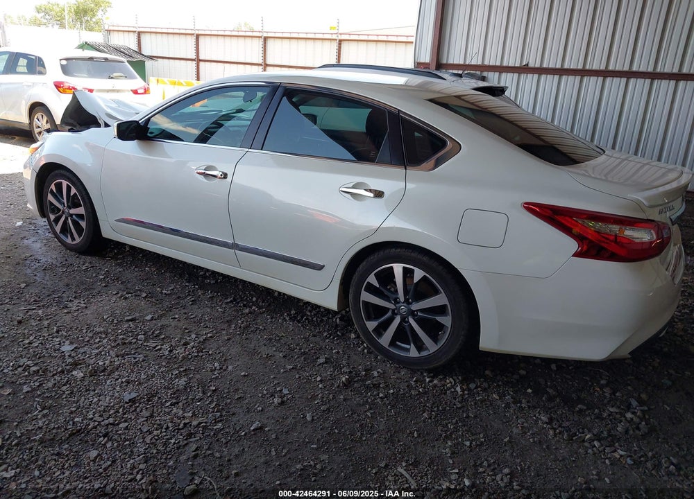 2016 NISSAN ALTIMA VIN: 1N4BL3AP3GC292626