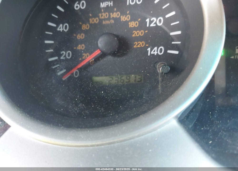 2005 TOYOTA HIGHLANDER LIMITED V6 VIN: JTEDP21A750057198