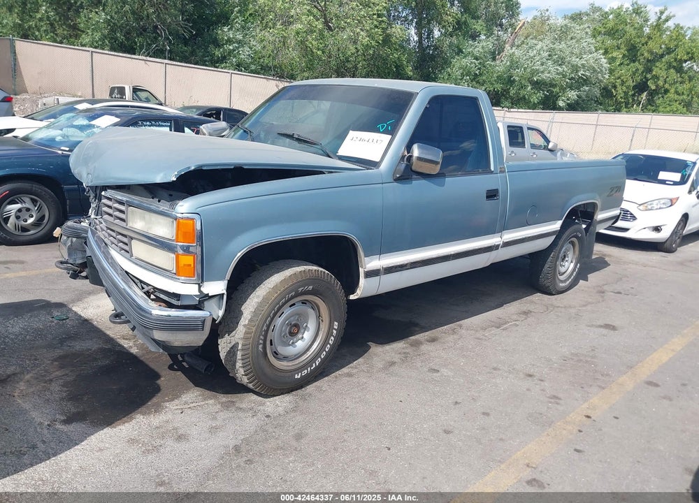 1990 CHEVROLET GMT-400 K2500 VIN: 1GCFK24KXLE263468