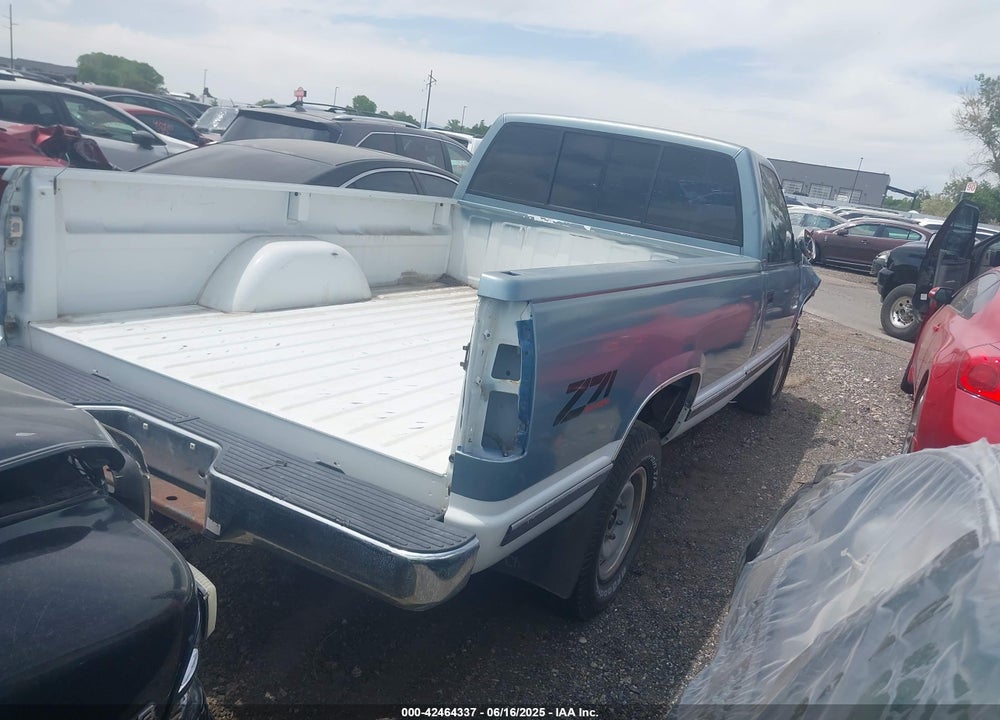 1990 CHEVROLET GMT-400 K2500 VIN: 1GCFK24KXLE263468