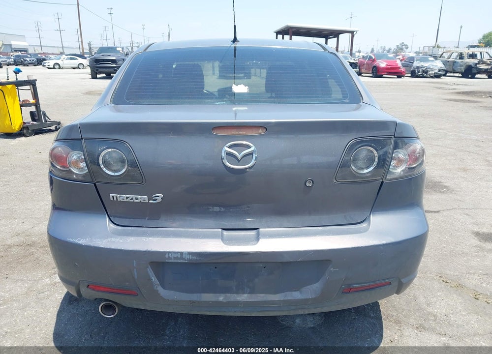 2008 MAZDA 3 I VIN: JM1BK12F181816974