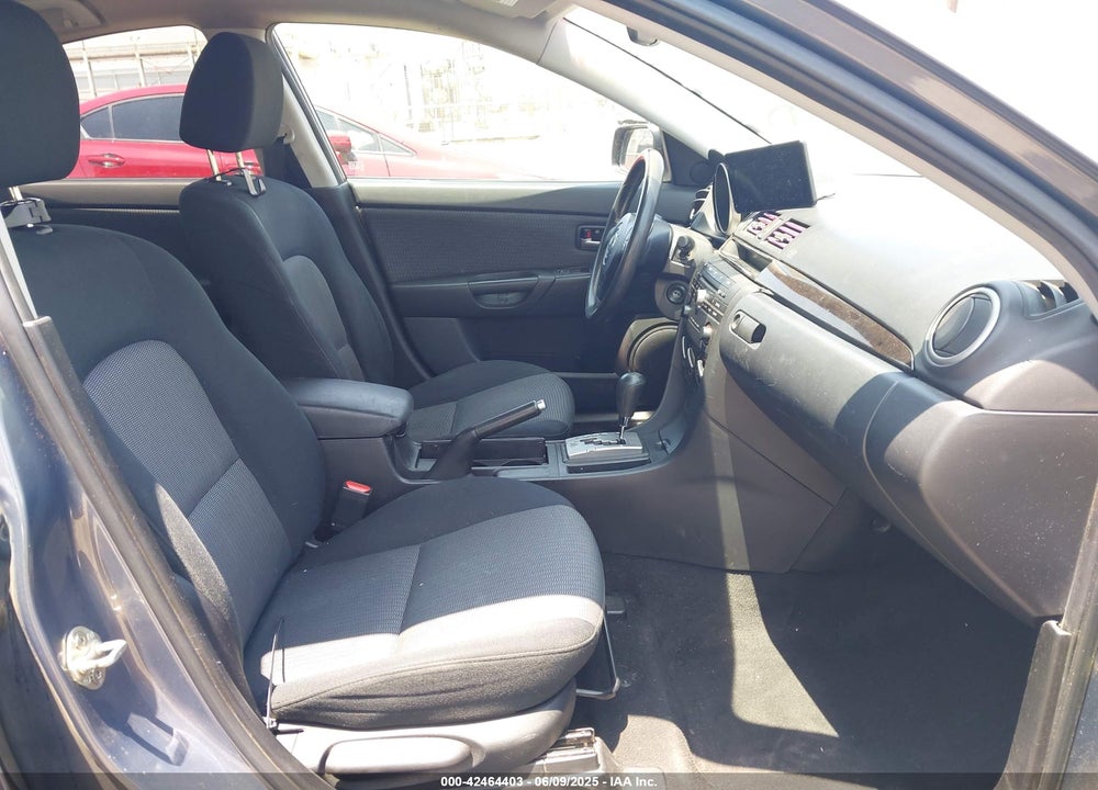 2008 MAZDA 3 I VIN: JM1BK12F181816974