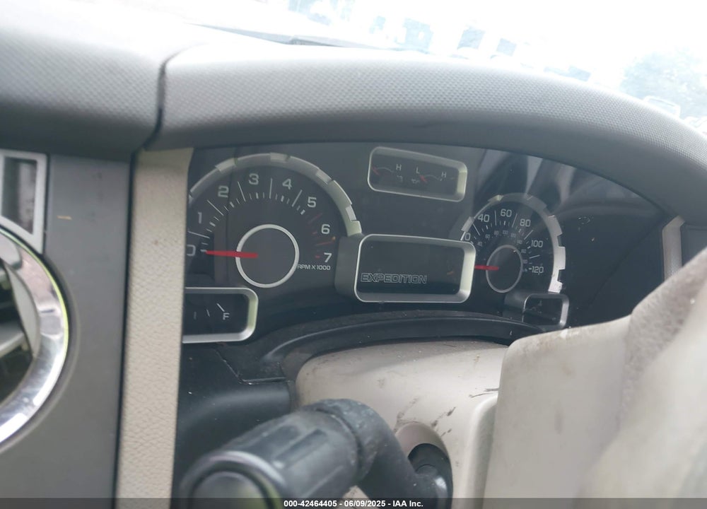 2007 FORD EXPEDITION XLT VIN: 1FMFU16577LA81719