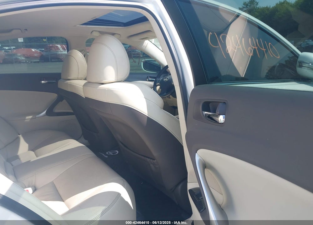 2011 LEXUS IS 250 VIN: JTHCF5C23B5049655
