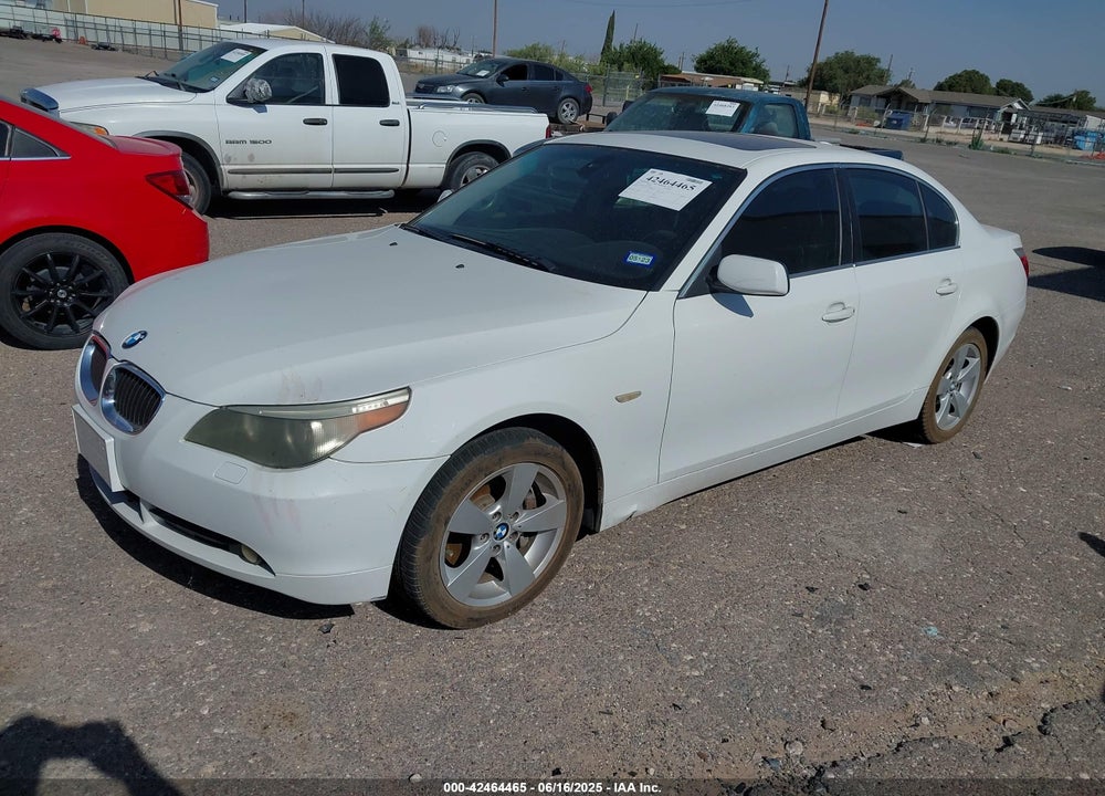 2007 BMW 530XI VIN: WBANF73527CU22054