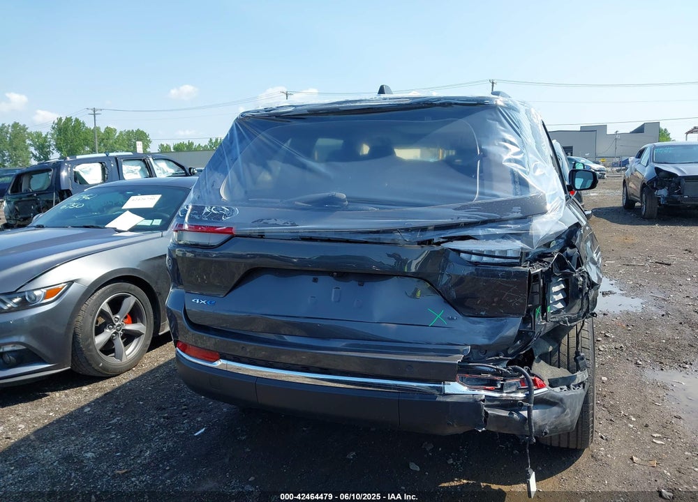 2022 JEEP GRAND CHEROKEE VIN: 1C4RJYB67N8716360