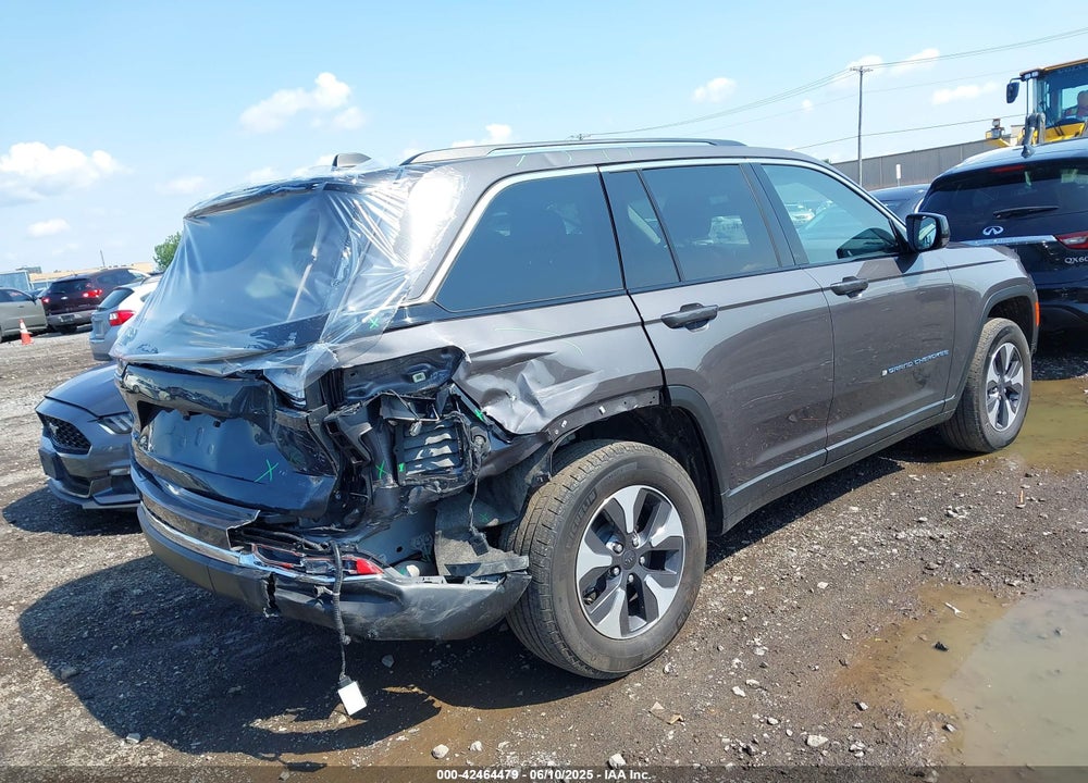 2022 JEEP GRAND CHEROKEE VIN: 1C4RJYB67N8716360