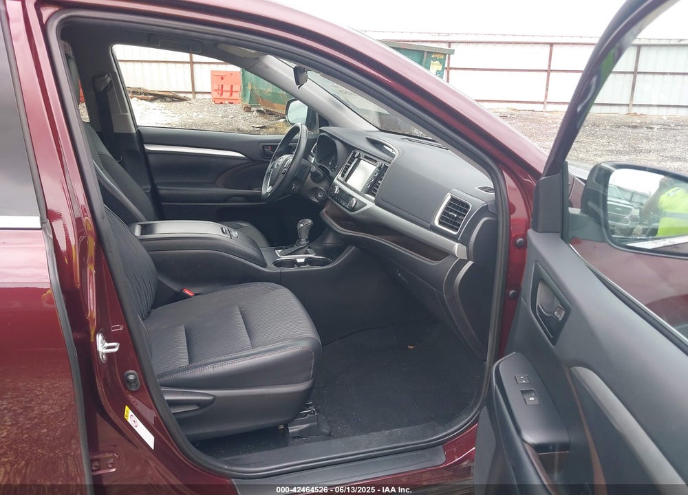 2019 TOYOTA HIGHLANDER VIN: 5TDZZRFH9KS336034