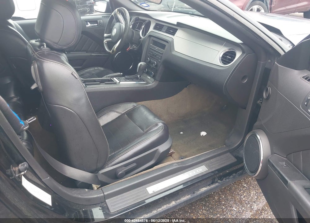 2014 FORD MUSTANG V6 PREMIUM VIN: 1ZVBP8EM6E5210950