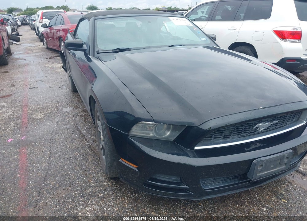 2014 FORD MUSTANG V6 PREMIUM VIN: 1ZVBP8EM6E5210950