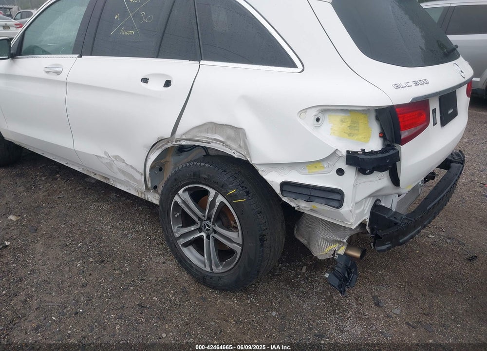 2019 MERCEDES-BENZ GLC 300 VIN: WDC0G4KB1KV130726