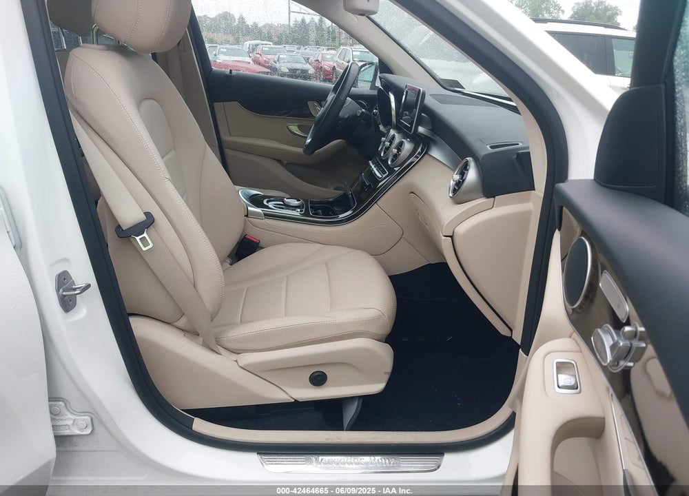 2019 MERCEDES-BENZ GLC 300 VIN: WDC0G4KB1KV130726