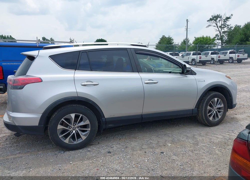 2016 TOYOTA RAV4 HYBRID XLE VIN: JTMRJREV1GD050423