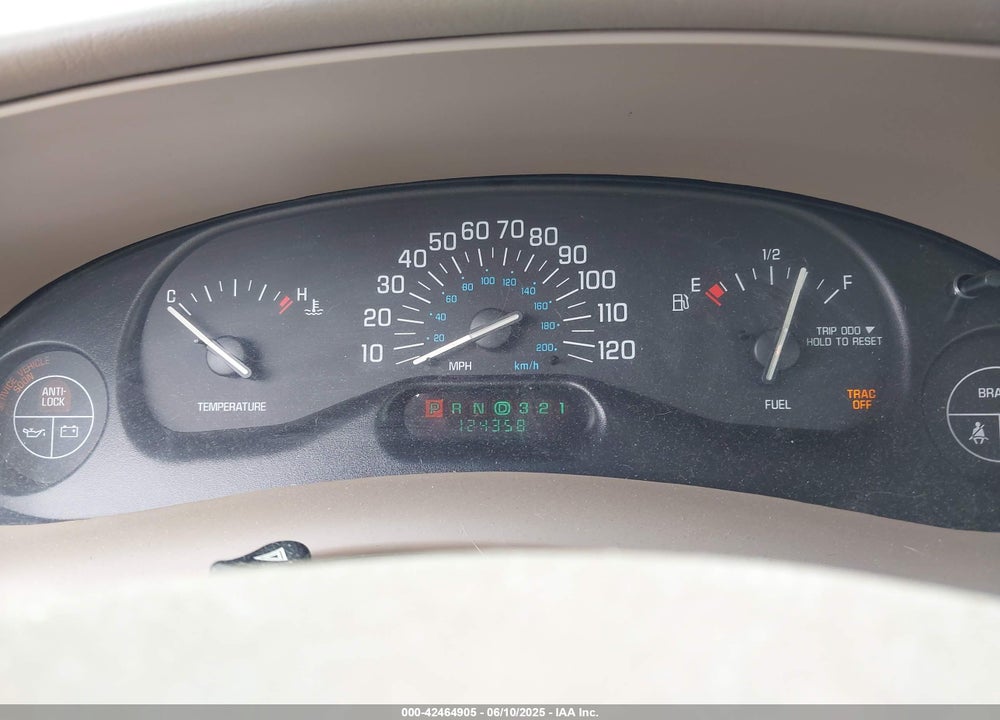 2003 BUICK CENTURY CUSTOM VIN: 2G4WS52J731104674