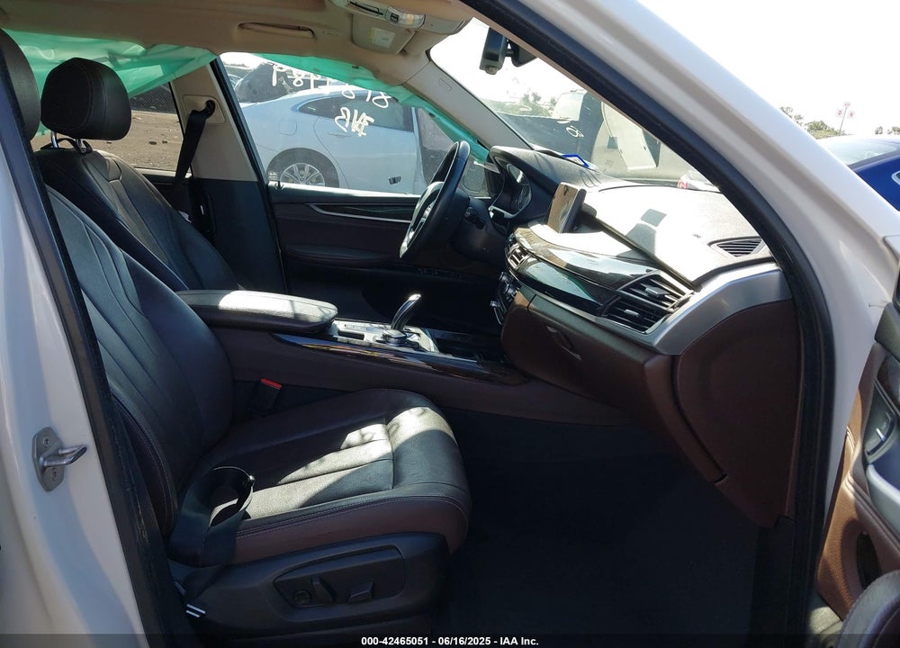 2016 BMW X5 VIN: 5UXKR2C51G0H42632