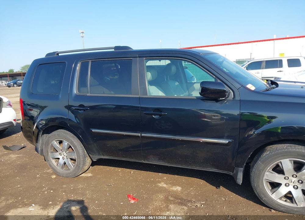 2013 HONDA PILOT TOURING VIN: 5FNYF4H96DB084148