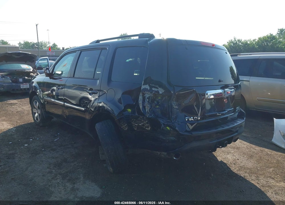 2013 HONDA PILOT TOURING VIN: 5FNYF4H96DB084148
