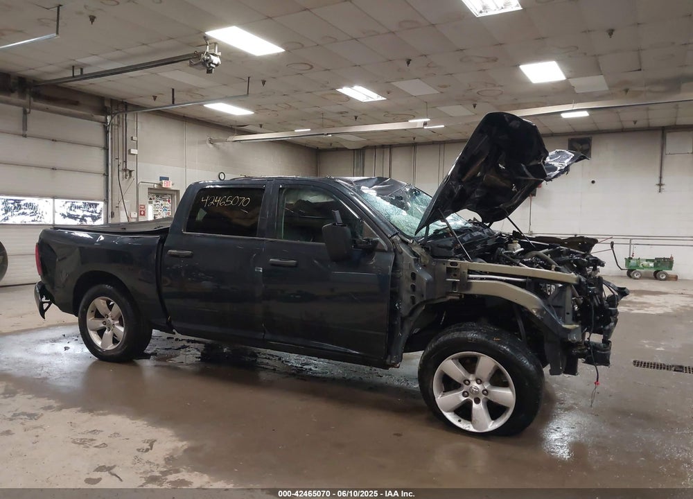 2014 RAM 1500 EXPRESS VIN: 1C6RR7KT0ES400396